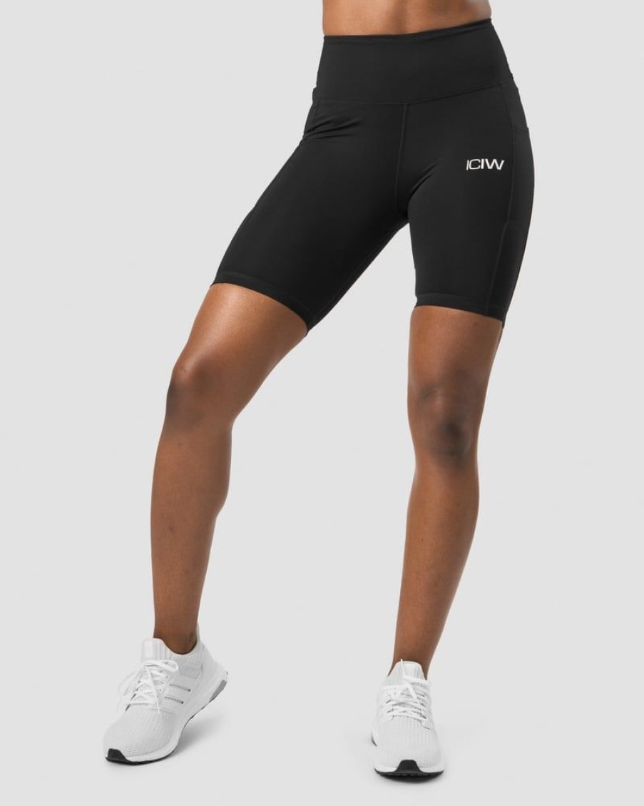 Dame ICIW Shorts | Scrunch Pocket Biker Shorts Black Wmn