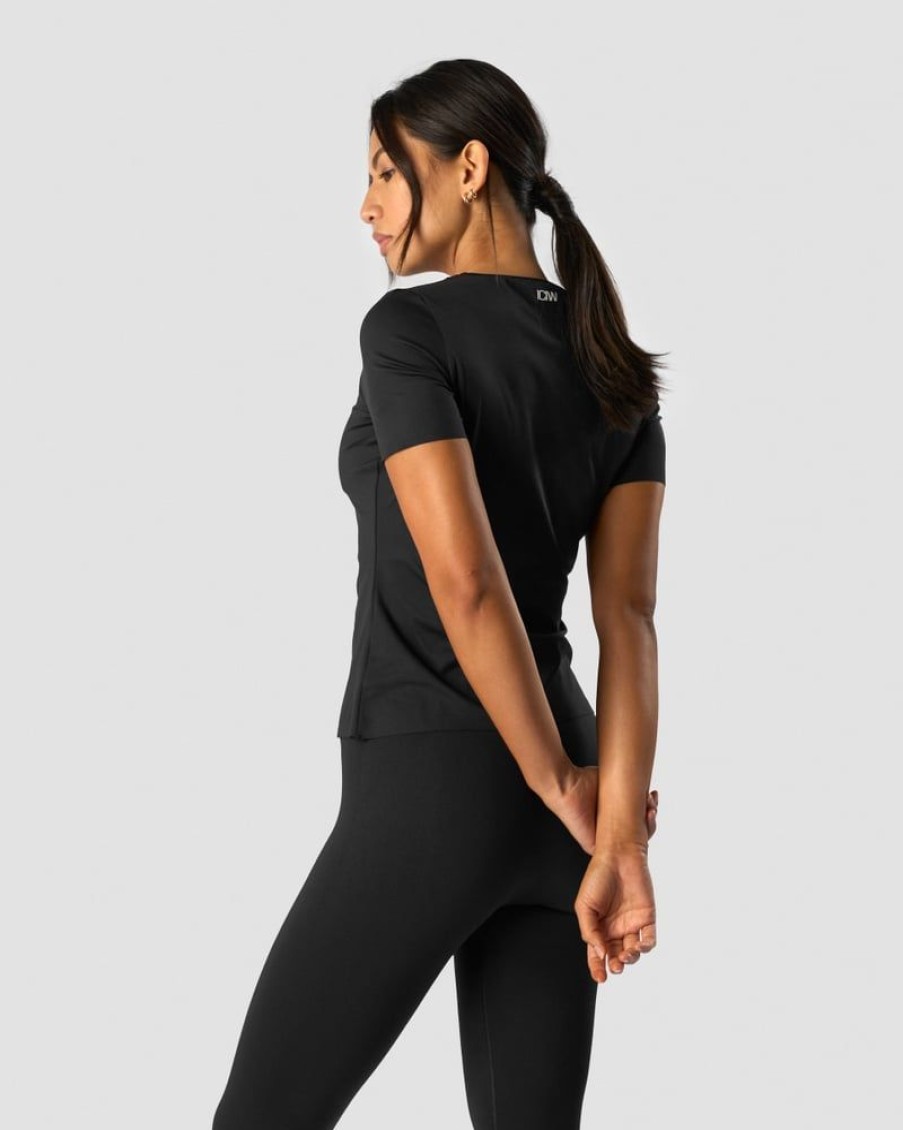 Dame ICIW T-Shirts | Nimble T-Shirt Black