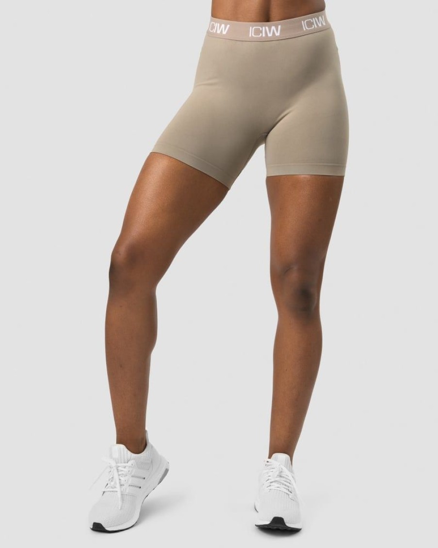 Dame ICIW Seamless | Define Seamless Logo Shorts Taupe